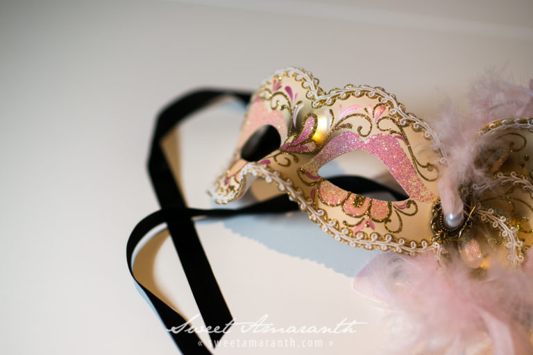 5 more accessories for styling your plus size boudoir session