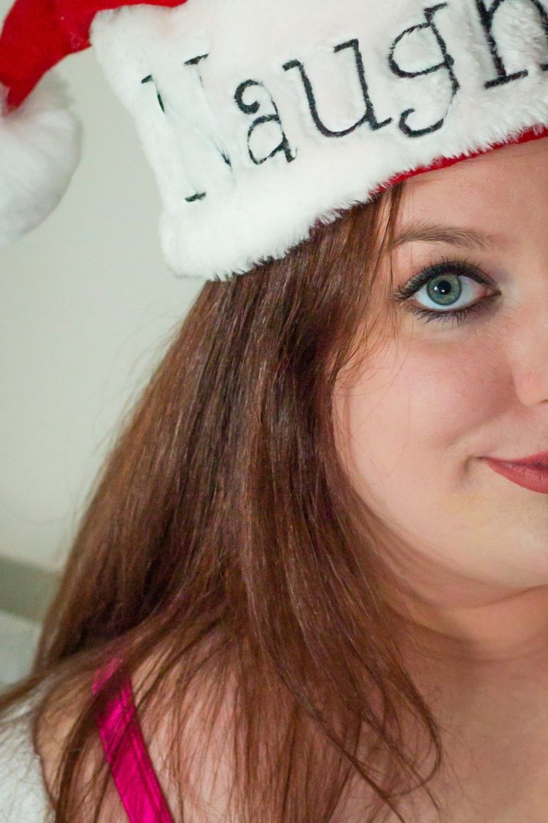 A bit of holiday cheer with Ms. L » Seattle plus size boudoir photography