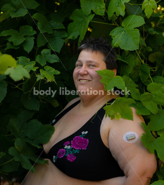 Health at Every Size Stock Photo: Diabetic Woman and Grapevine - It's time you were seen ⟡ Body Liberation Photos